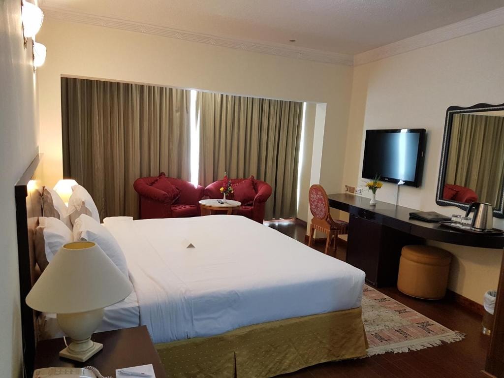 Suite Room Near AL Ghurair Mall by LB Luxury Bookings