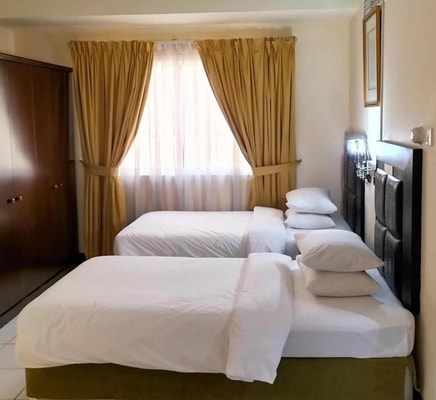 2 Bedroom Apartment Near Grand Emirates Market 1 Luxury Bookings