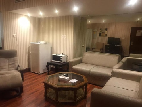 2 Bedroom Apartment Near Grand Emirates Market 4 Luxury Bookings