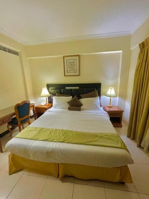 2 Bedroom Apartment Near Grand Emirates Market 0 Luxury Bookings
