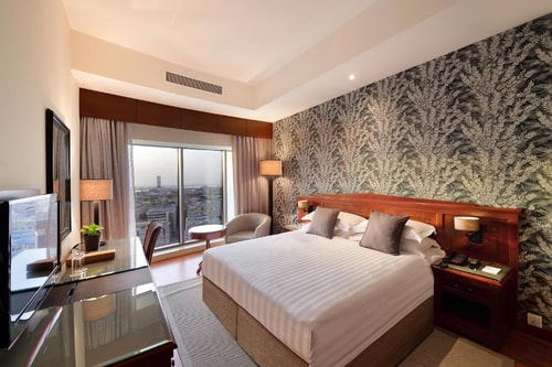 Suite Room Near Sharaf DG Metro Station 0 Luxury Bookings