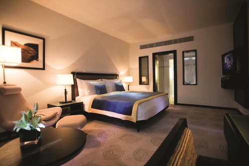 Standard Room Near Abu Bakar Metro Station 14 Luxury Bookings