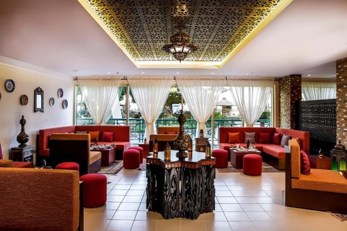 Superior Room Near by Al Raha Mall 8 Luxury Bookings