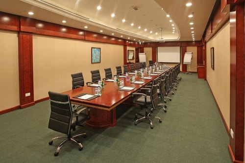 Superior Room Near by Al Raha Mall 11 Luxury Bookings