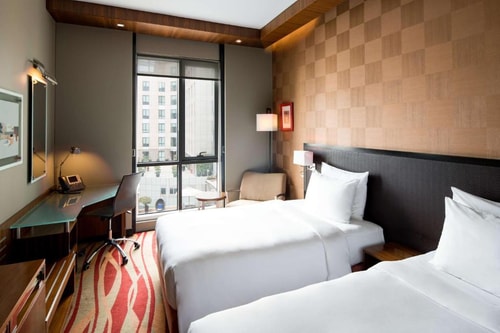 Superior Room Near Dubai Media City Park 1 Luxury Bookings