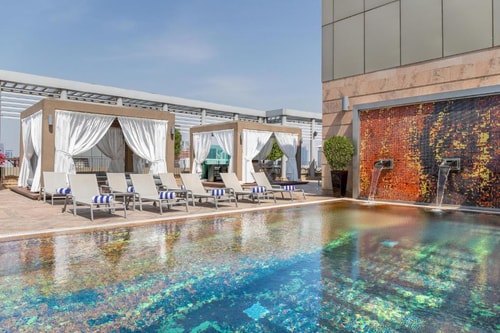 Superior Room Near Dubai Media City Park 12 Luxury Bookings