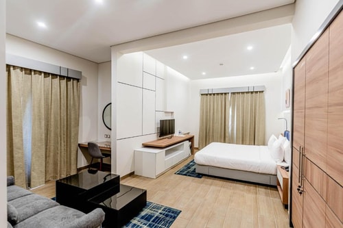 Deluxe Double Room Near Al Furjan Metro 1 Luxury Bookings