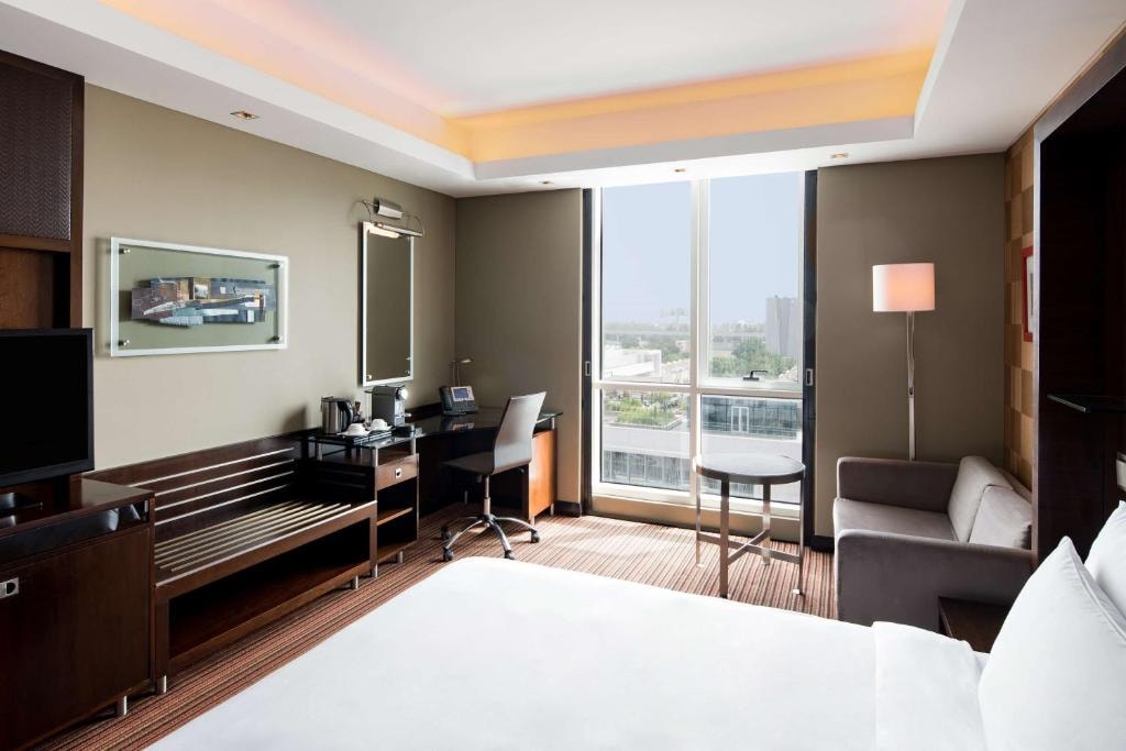 Executive Room Near Dubai Media City Park Luxury Bookings