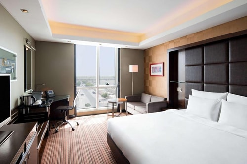 Executive Room Near Dubai Media City Park 4 Luxury Bookings