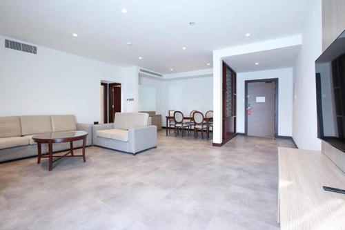 Two Bedroom Suite Near Al Maktoum Stadium 6 Luxury Bookings