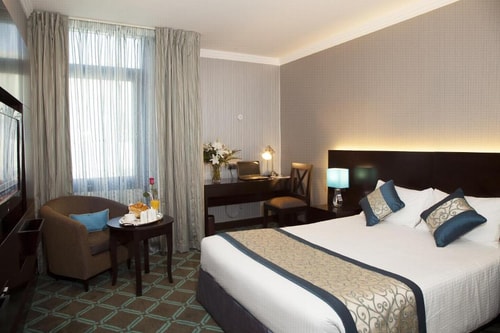 Standard Room Near City Center By Luxury Bookings 2 Luxury Bookings