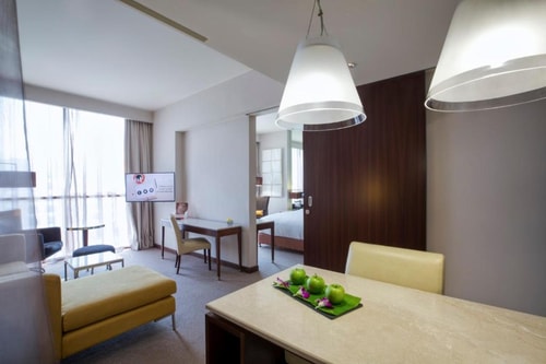 One Bedroom Suite Near Mall of Emirates By LB 11 Luxury Bookings