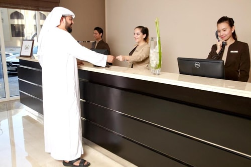Amber Deluxe King Or Twin Room Near Gold Souk 7 Luxury Bookings