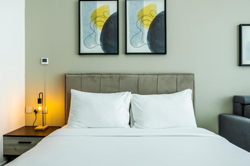 Deluxe Studio Near gala Supermarket 2 Luxury Bookings