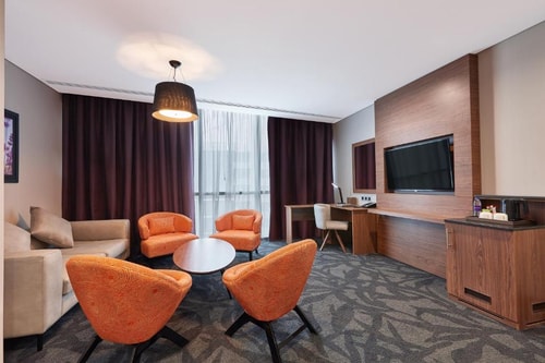 Junior Suite Near F Mart Supermarket 6 Luxury Bookings