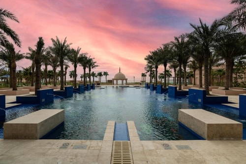 Executive suite Near Marina Mall Abu Dhabi 5 Luxury Bookings