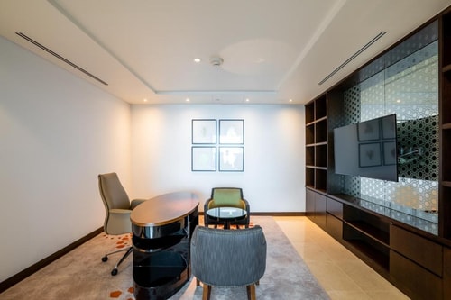 Executive suite Near Marina Mall Abu Dhabi 14 Luxury Bookings