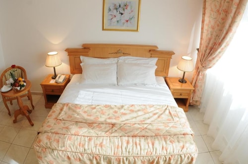 Studio Apartment Near Abu Dhabi Corniche Ac 13 Luxury Bookings
