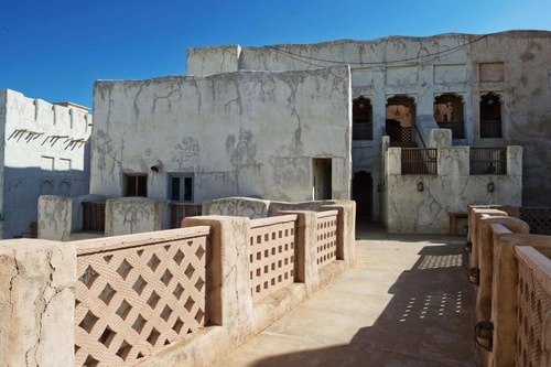 King Heritage Room Near Al Seef heritage Souq 13 Luxury Bookings