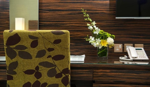 Standard Room Near DIC Metro 3 Luxury Bookings