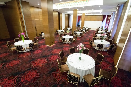 Standard Room Near DIC Metro 4 Luxury Bookings