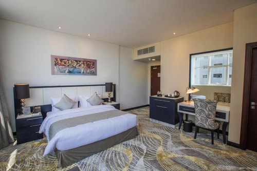 Deluxe King or Twin Room Near Al Nahyan Stadium Luxury Bookings