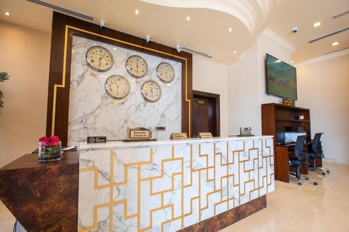 Deluxe King or Twin Room Near Al Nahyan Stadium 9 Luxury Bookings
