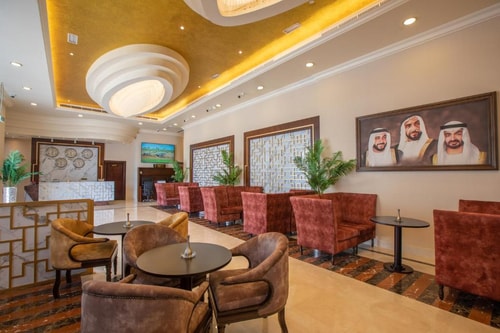 Deluxe King or Twin Room Near Al Nahyan Stadium 11 Luxury Bookings
