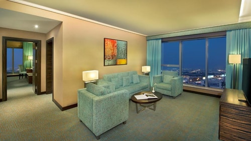 Two Bedroom Suite Near DIC Metro 2 Luxury Bookings