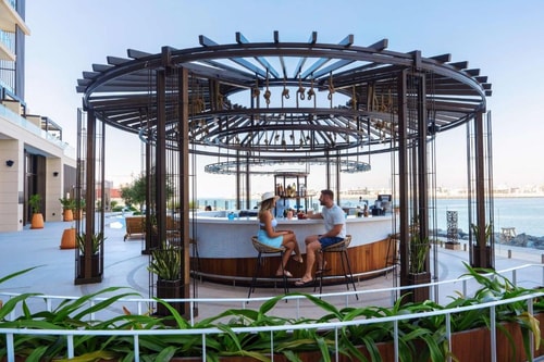 Executive suite Near La Mer Beach 12 Luxury Bookings