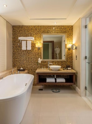 Executive Suite Near World Trade Center Ab 4 Luxury Bookings