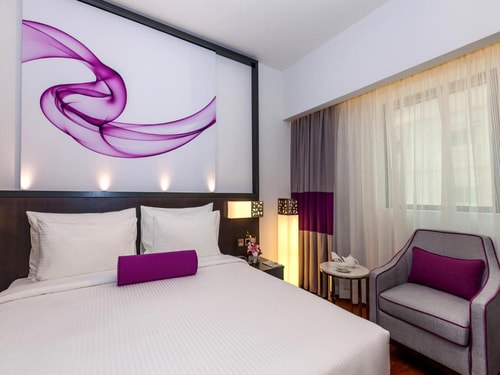 Deluxe King or Twin Room Near Al Rigga Metro 1 Luxury Bookings