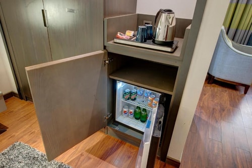 Deluxe King or Twin Room Near Al Rigga Metro 2 Luxury Bookings