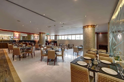 Deluxe King or Twin Room Near Al Rigga Metro 6 Luxury Bookings