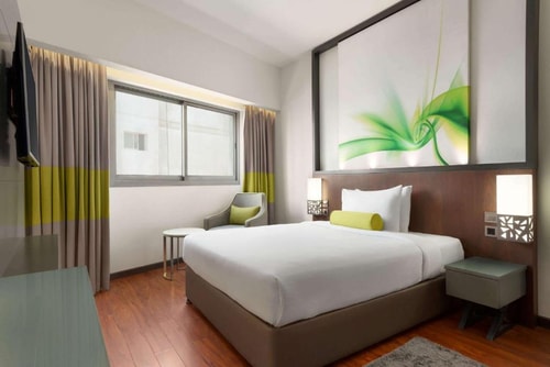 Deluxe King or Twin Room Near Al Rigga Metro 12 Luxury Bookings