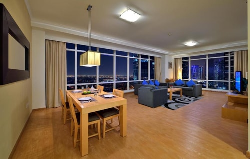DELUXETwo Bedrom Suite Near The Coffee Club JLT 5 Luxury Bookings