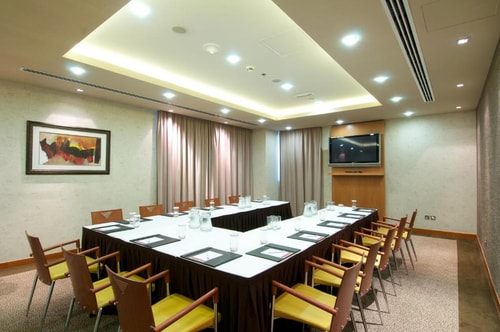 Deluxe King or Twin Room Near Grand Barsha Mall 12 Luxury Bookings