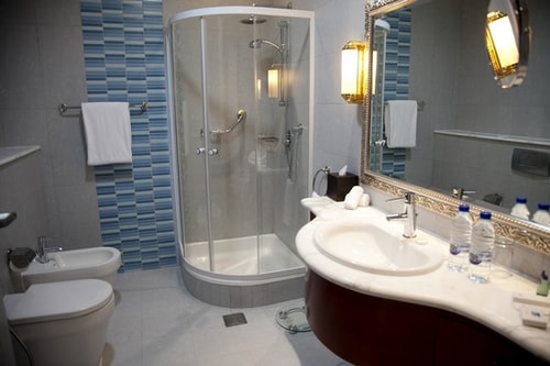 Deluxe King or Twin Room Near Grand Barsha Mall 4 Luxury Bookings