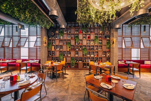 Standard Room Near B-ball Barsha heights 10 Luxury Bookings