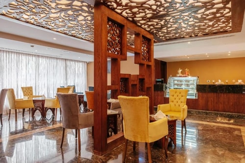 King Room in Al Majaz Sharjah by Luxury Bookings 7 Luxury Bookings