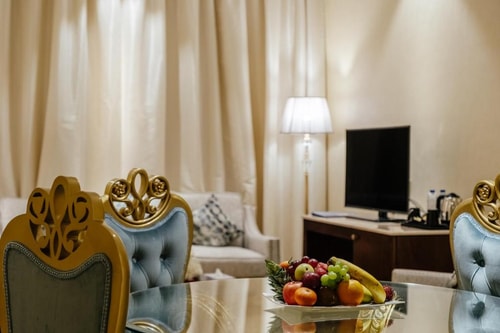 Suite Room in Al Majaz Sharjah by Luxury Bookings 5 Luxury Bookings