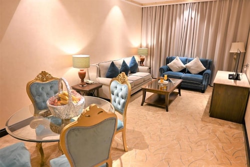 Suite Room in Al Majaz Sharjah by Luxury Bookings 9 Luxury Bookings