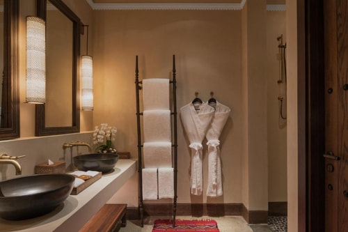 Deluxe Room Near Sharjah Art Museum 3 Luxury Bookings