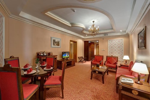Executive Suite Near Al Khan Beach Sharjah 3 Luxury Bookings