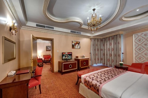 Executive Suite Near Al Khan Beach Sharjah Luxury Bookings