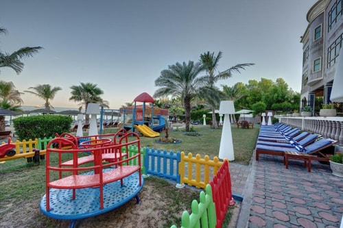 Executive Suite Near Al Khan Beach Sharjah 10 Luxury Bookings
