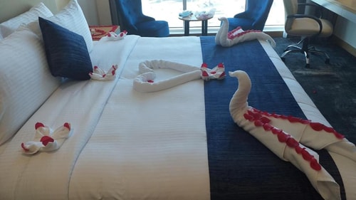 Deluxe Double Room Near Universal Sports Club 3 Luxury Bookings