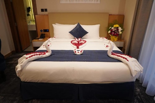 Deluxe Double Room Near Universal Sports Club 2 Luxury Bookings