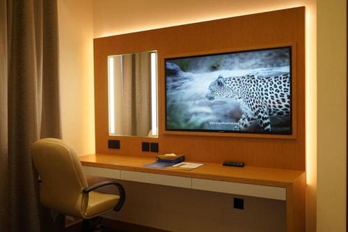 Deluxe Double Room Near Universal Sports Club 5 Luxury Bookings