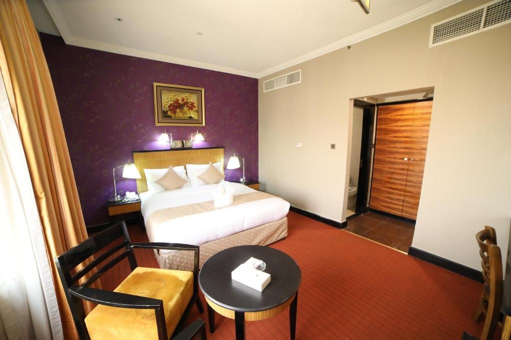 Standrad King Room Near Sharjah Corniche Luxury Bookings